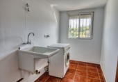 Дом с участком на продажу в городе Vélez-Málaga. Фото