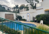 Дом с участком на продажу в городе Vélez-Málaga. Фото