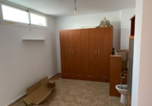 Отдельно стоящий дом с участком на продажу в городе Vélez-Málaga. Фото