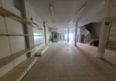 Промышленное здание на продажу в городе Сеговия. Фото