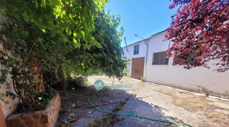 Segovia - Segòvia - 1852m2