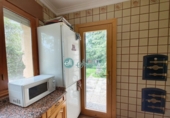 Отдельно стоящий дом с участком на продажу в городе Madrona. Фото