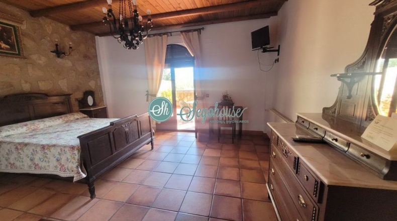 Касерес - Valencia de Alcántara - 2757m2