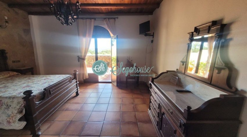Касерес - Valencia de Alcántara - 2757m2