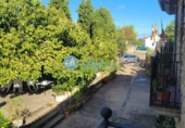 Участок с постройкой на продажу в городе Valencia de Alcántara. Фото