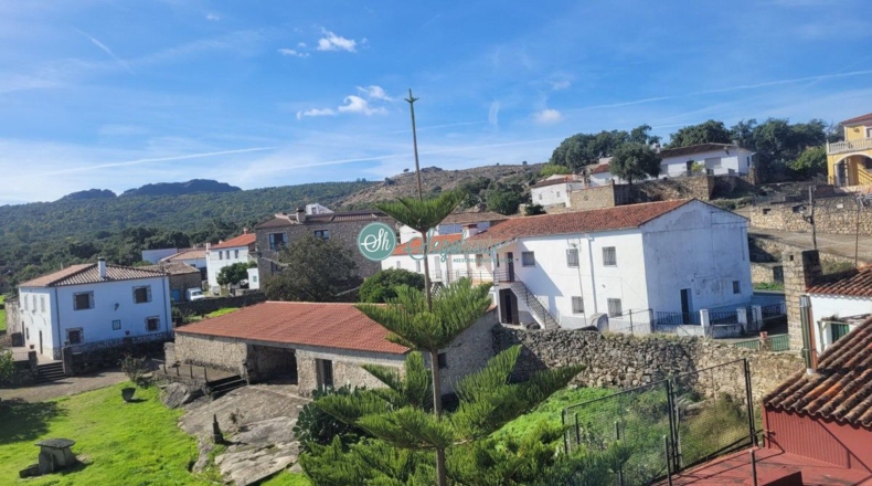 Касерес - Valencia de Alcántara - 2757m2
