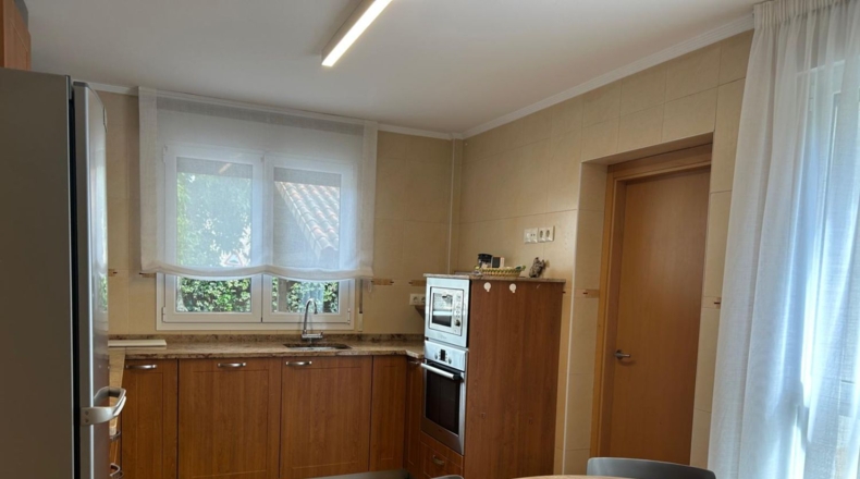 Alava - Vitoria-Gasteiz - 802m2