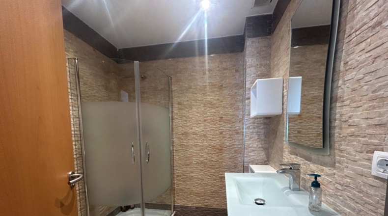 Alava - Vitoria-Gasteiz - 802m2