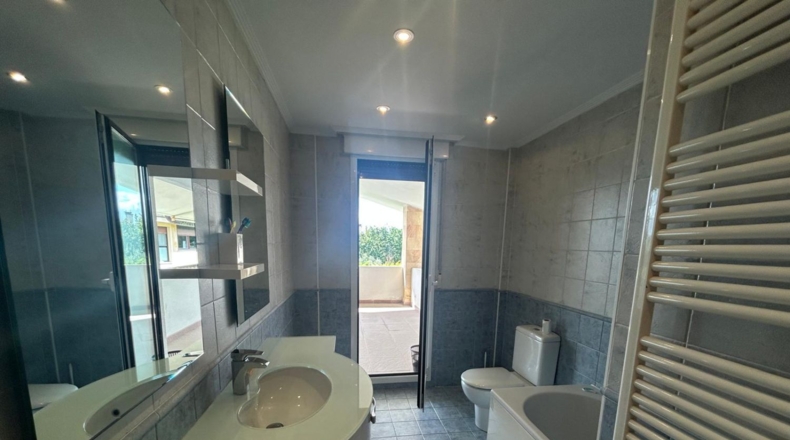 Alava - Vitoria-Gasteiz - 802m2