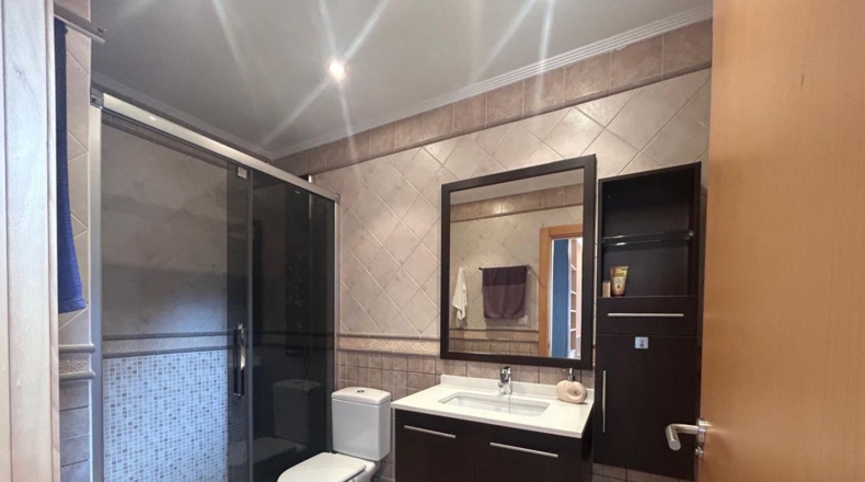 Alava - Vitoria-Gasteiz - 802m2