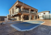 Xalet independent amb terreny en venda a Marbella ref.: TR264597 foto