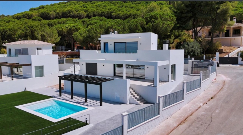 Малага - Alhaurín de la Torre - 1000m2