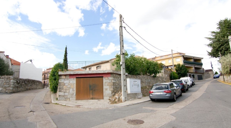 Comunidad de Madrid - Valdemorillo - 220m2
