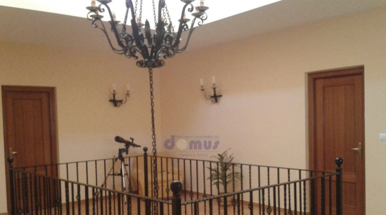 Badajoz - Almendralejo - 2300m2