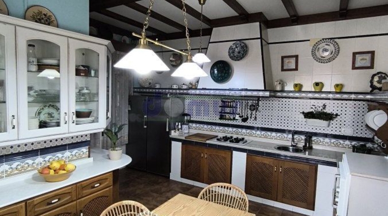 Badajoz - Almendralejo - 1200m2