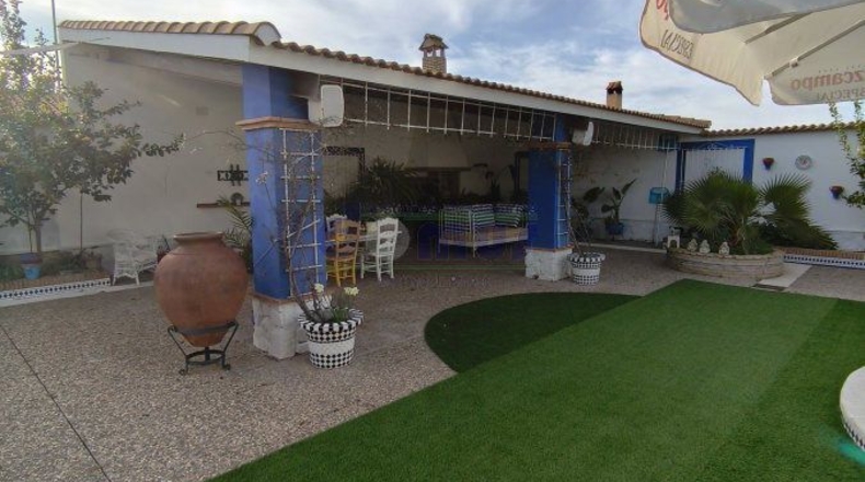 Badajoz - Almendralejo - 1200m2