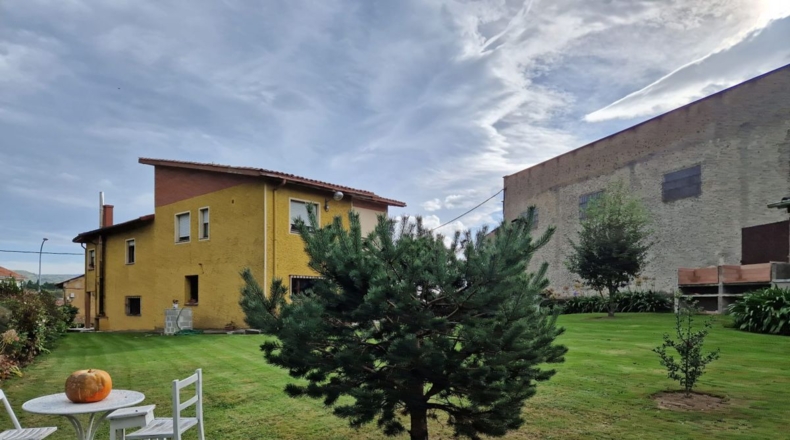 Asturias - Noreña - 1244m2