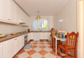 Вилла с участком на продажу в городе Benalmádena. Фото