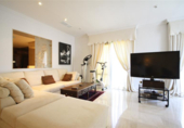 Vil·la amb terreny en venda a Marbella ref.: TR187563 foto