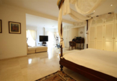 Vil·la amb terreny en venda a Marbella ref.: TR187563 foto
