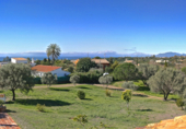 Vil·la amb terreny en venda a Marbella ref.: TR199676 foto