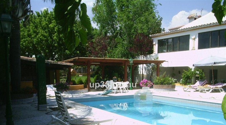 Málaga - Estepona - 3125m2