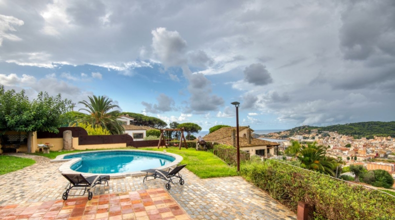 Gerona - Sant Feliu de Guíxols - 1179m2