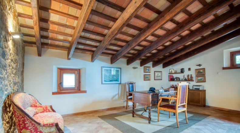 Gerona - Sant Feliu de Guíxols - 1179m2