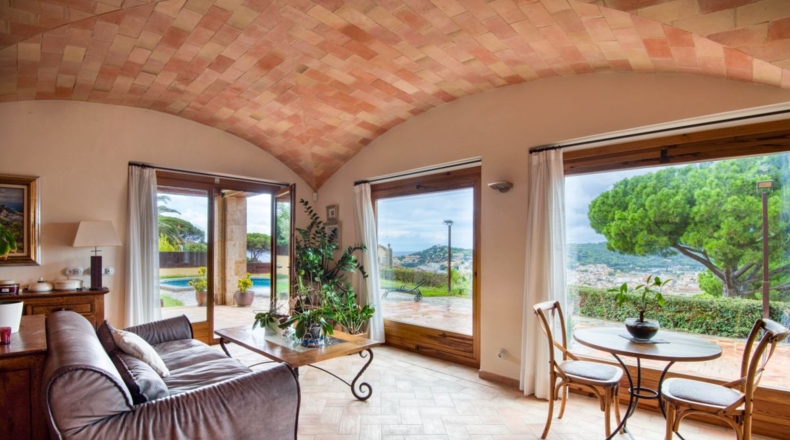 Gerona - Sant Feliu de Guíxols - 1179m2