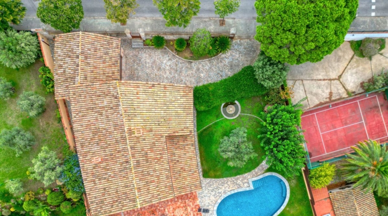 Gerona - Sant Feliu de Guíxols - 1179m2