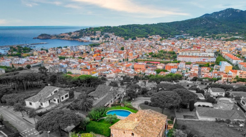Gerona - Sant Feliu de Guíxols - 1179m2