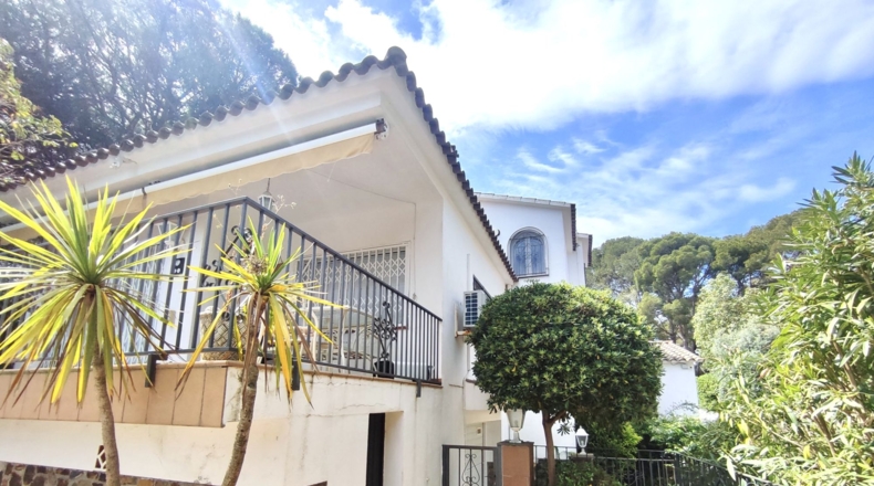 Gerona - Sant Feliu de Guíxols - 607m2