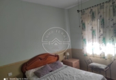 Отдельно стоящий дом с участком на продажу в городе La Carlota. Фото