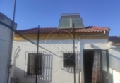 Дом с участком на продажу в городе El Campillo. Фото