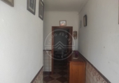 Дом с участком на продажу в городе El Campillo. Фото