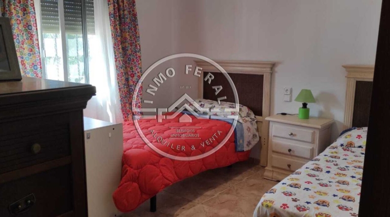 Sevilla - Écija - 9500m2