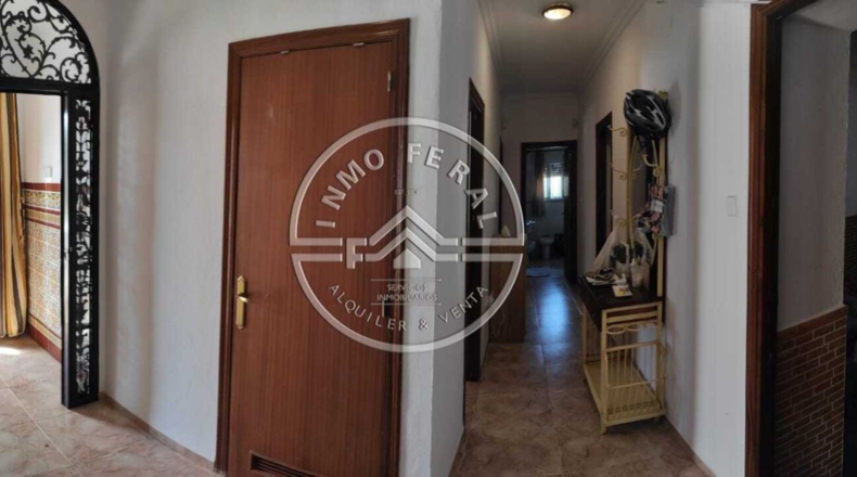 Sevilla - Écija - 9500m2