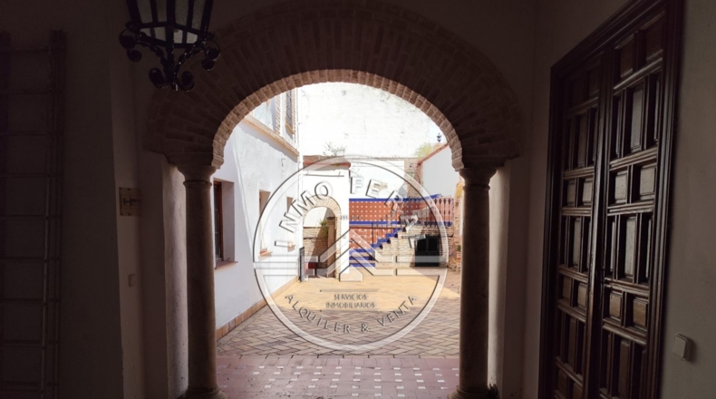 Seville - Écija - 1900m2