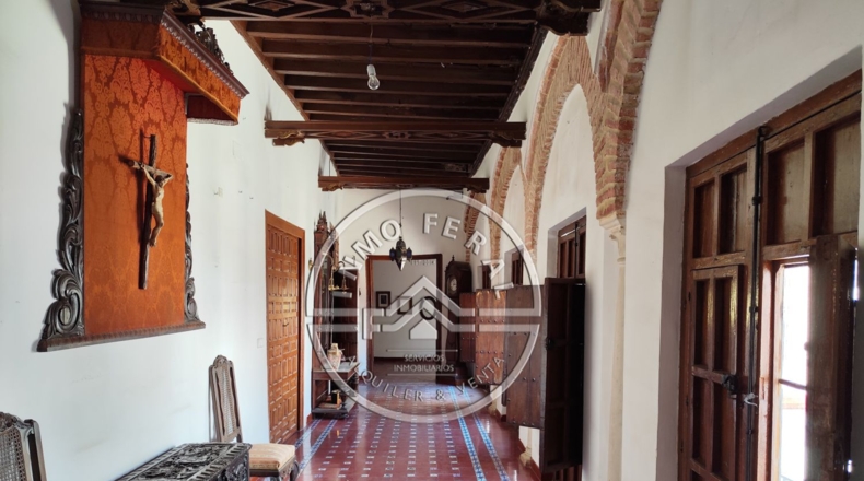 Seville - Écija - 1900m2