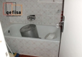 Дом с участком на продажу в городе Вальдепеньяс. Фото