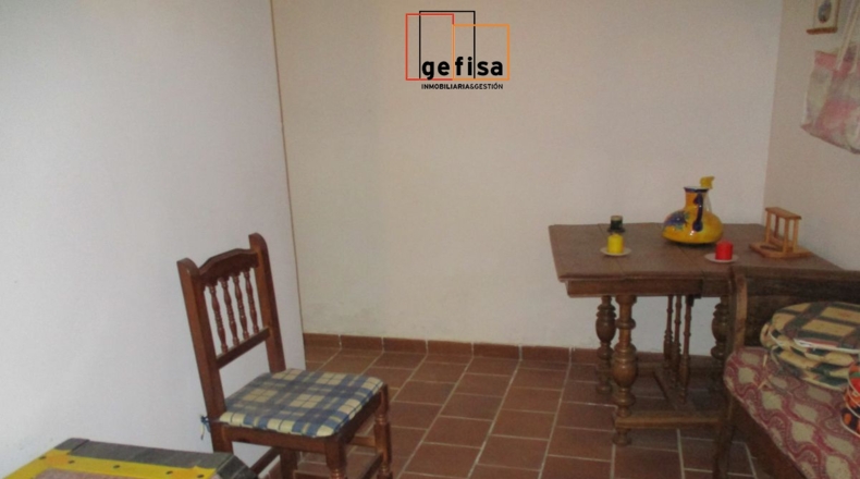 Ciudad Real - Valdepeñas - 1500m2