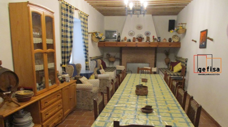 Ciudad Real - Valdepeñas - 1500m2