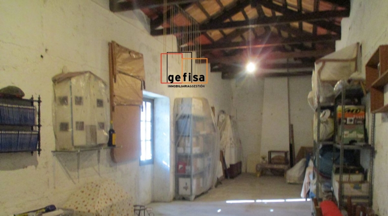 Ciudad Real - Valdepeñas - 1500m2