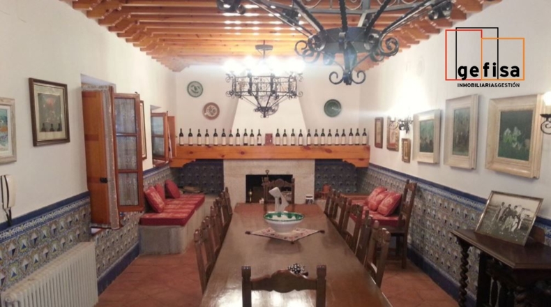 Ciudad Real - Valdepeñas - 600m2