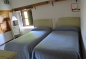 Casa de camp amb terreny en venda a Valdepeñas ref.: TR13721 foto