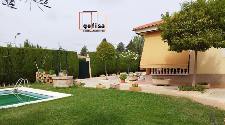 Ciudad Real - Valdepeñas - 980m2
