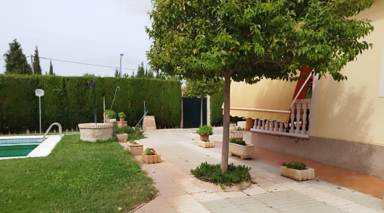 Ciudad Real - Valdepeñas - 980m2