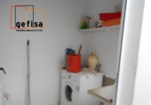 Дом с участком на продажу в городе Вальдепеньяс. Фото