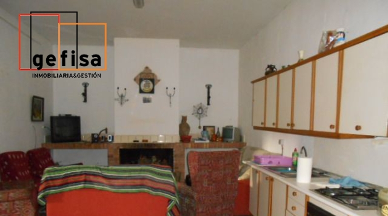 Ciudad Real - Valdepeñas - 580m2