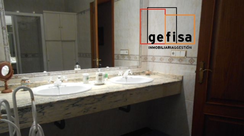 Ciudad Real - Valdepeñas - 350m2